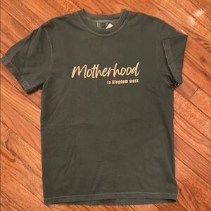 Women’s graphic T-shirt